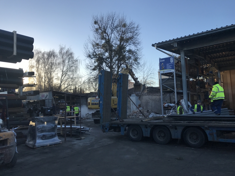 Wir bauen noch einen Lagerhaus!